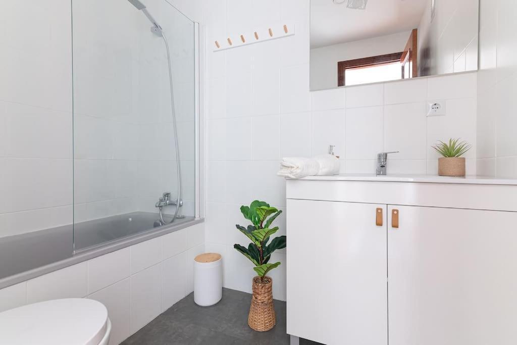 San Roman Apartment With Private Parking Сантандер Екстериор снимка