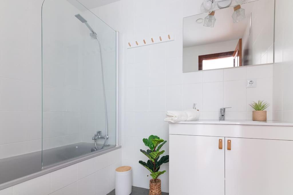 San Roman Apartment With Private Parking Сантандер Екстериор снимка